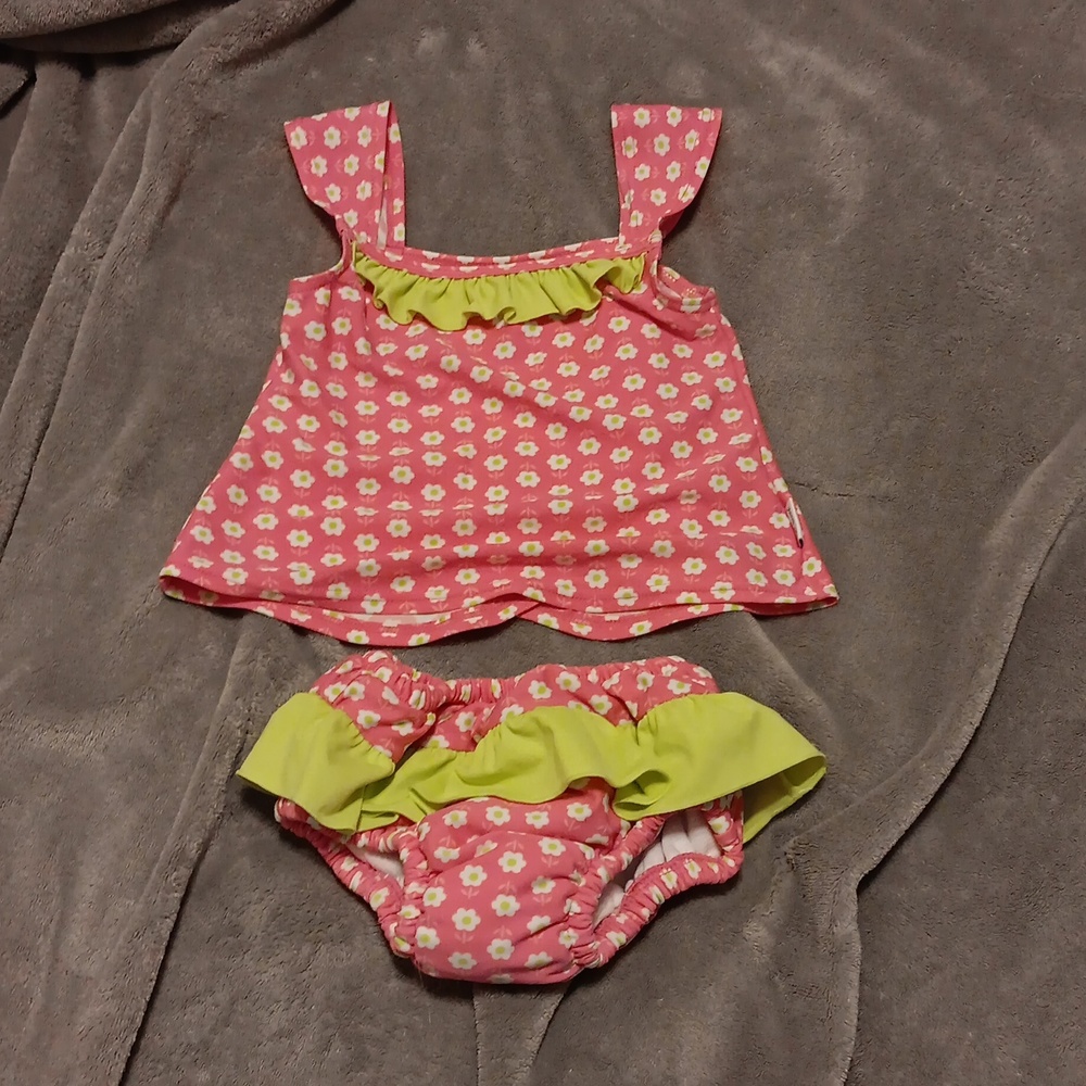Bathing suit